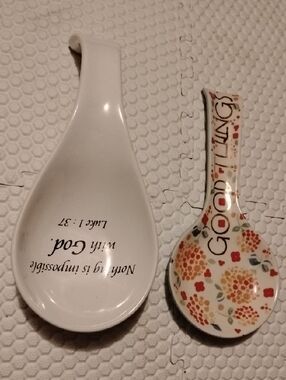 Ceramic Spoon Rest and Serving Spoon Set - White and Floral
